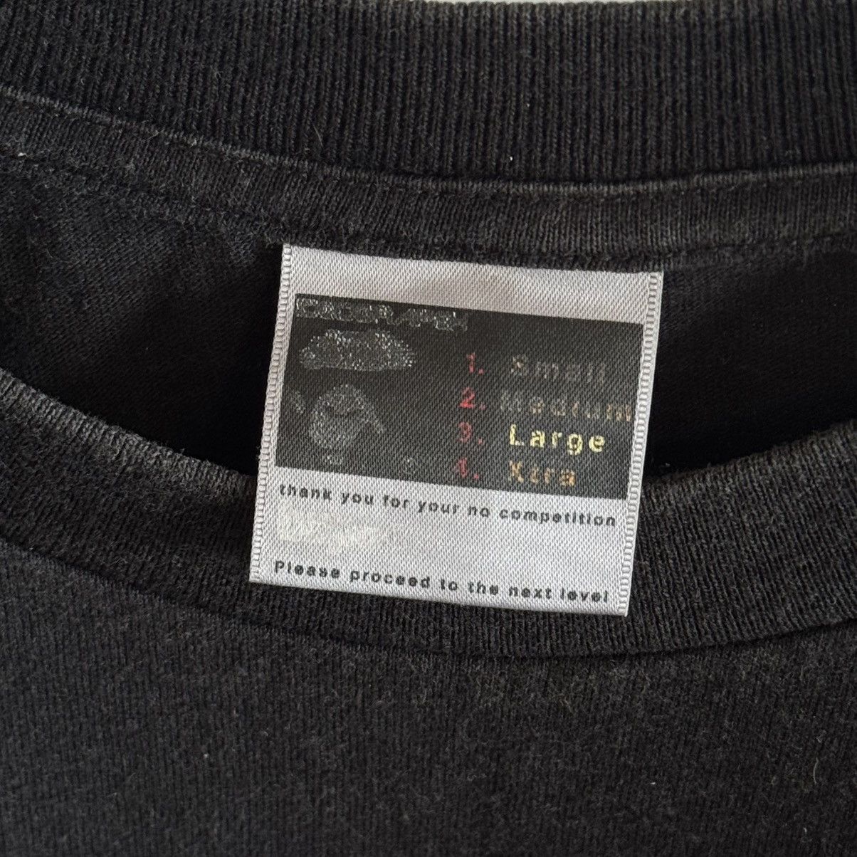 Bape Vintage Bape Tiny Ape Head Logo Tee Nigo Size US L / EU 52-54 / 3 - 9 Thumbnail