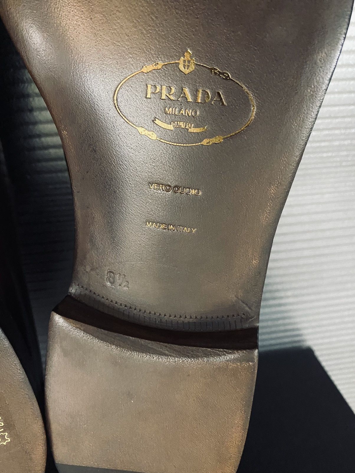 Prada Prada 🇮🇹 dk brown calf wingtip toe medallion loafer 9.5 NEW Size US 9.5 / EU 42-43 - 13 Thumbnail