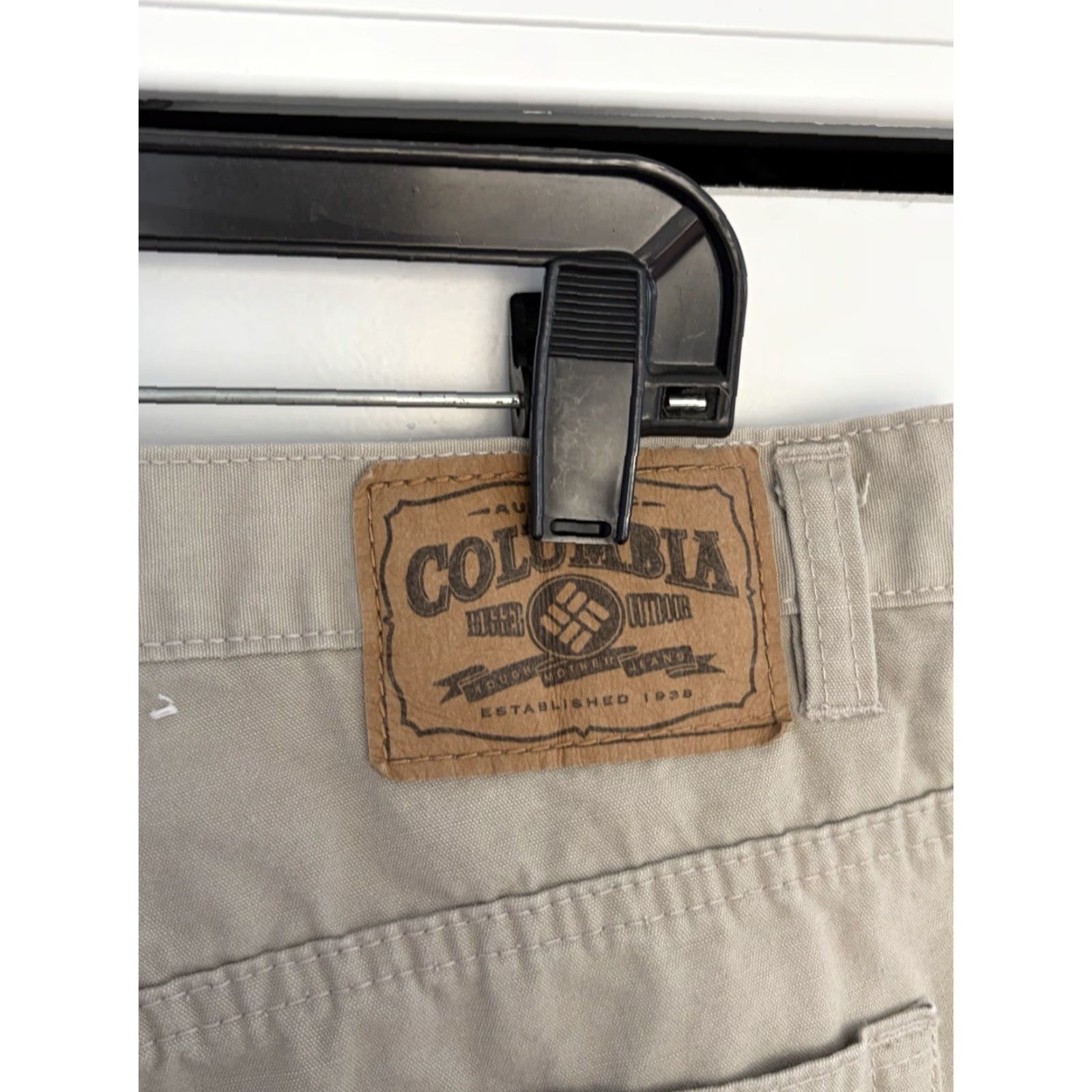 Vintage VINTAGE Columbia Hiking Pants Womens Beige Khaki 18 Regular Chino Outdoors Womens Size 40" / US 18 - 7 Thumbnail