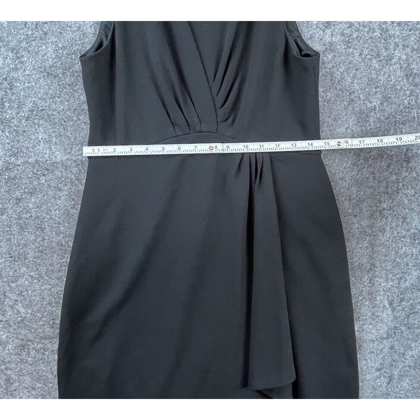 MAGGY LONDON Maggy London Dress 6 LBD Minimalist Faux Wrap Career Simple Size M / US 6-8 / IT 42-44 - 4 Thumbnail