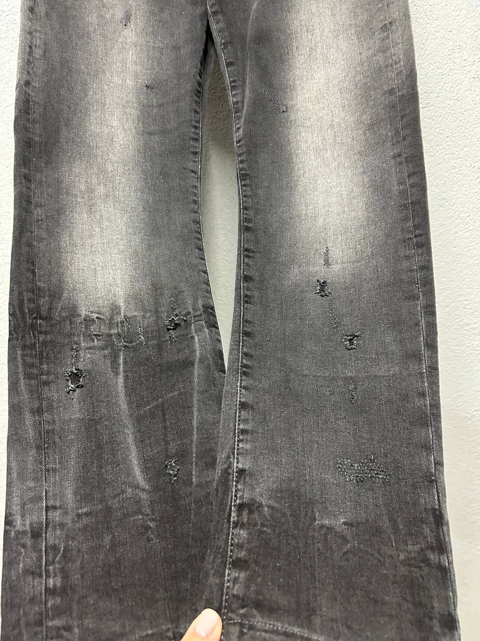 True Religion True Religion mens Geno relaxed slim jeans W 30 Size US 30 / EU 46 - 5 Thumbnail