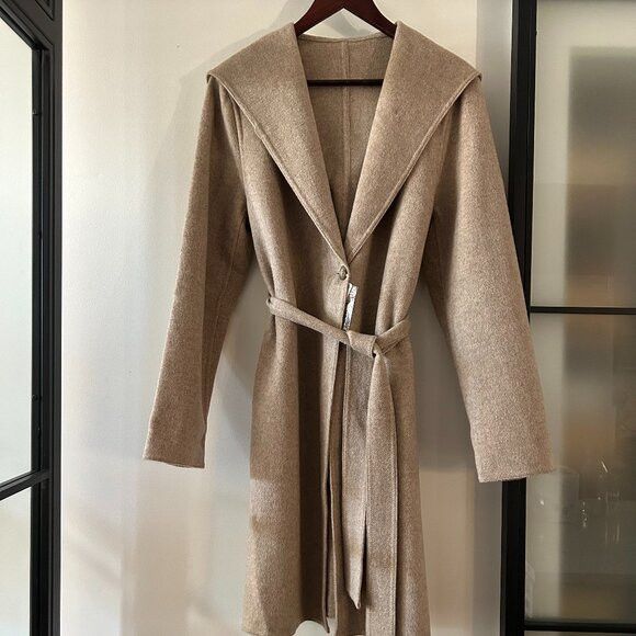 Uniqlo Uniqlo Belted Soft Hooded Coat Beige - Size Medium Size M / US 6-8 / IT 42-44 - 1 Thumbnail