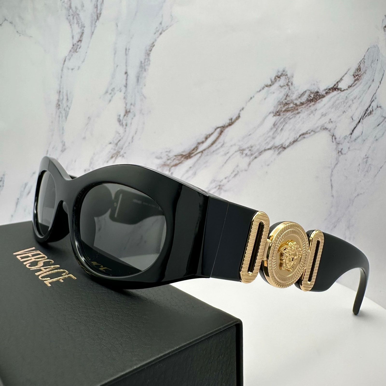 Versace New Versace Sunglasses Black Gold Seen On Sabrina Carpenter Size ONE SIZE - 13 Thumbnail