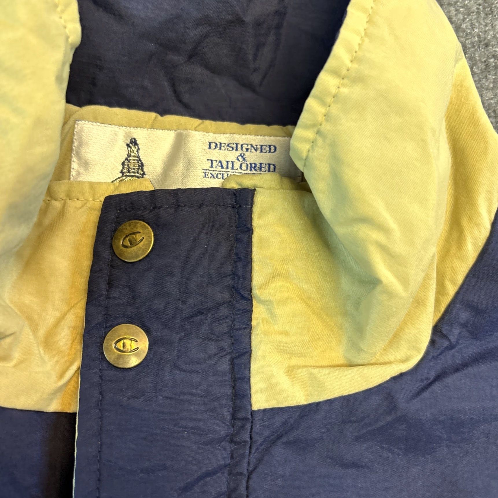 Champion VINTAGE Notre Dame Irish Jacket Mens XL Blue Gold Champion Big Logo NCAA 90s Size US XL / EU 56 / 4 - 4 Thumbnail