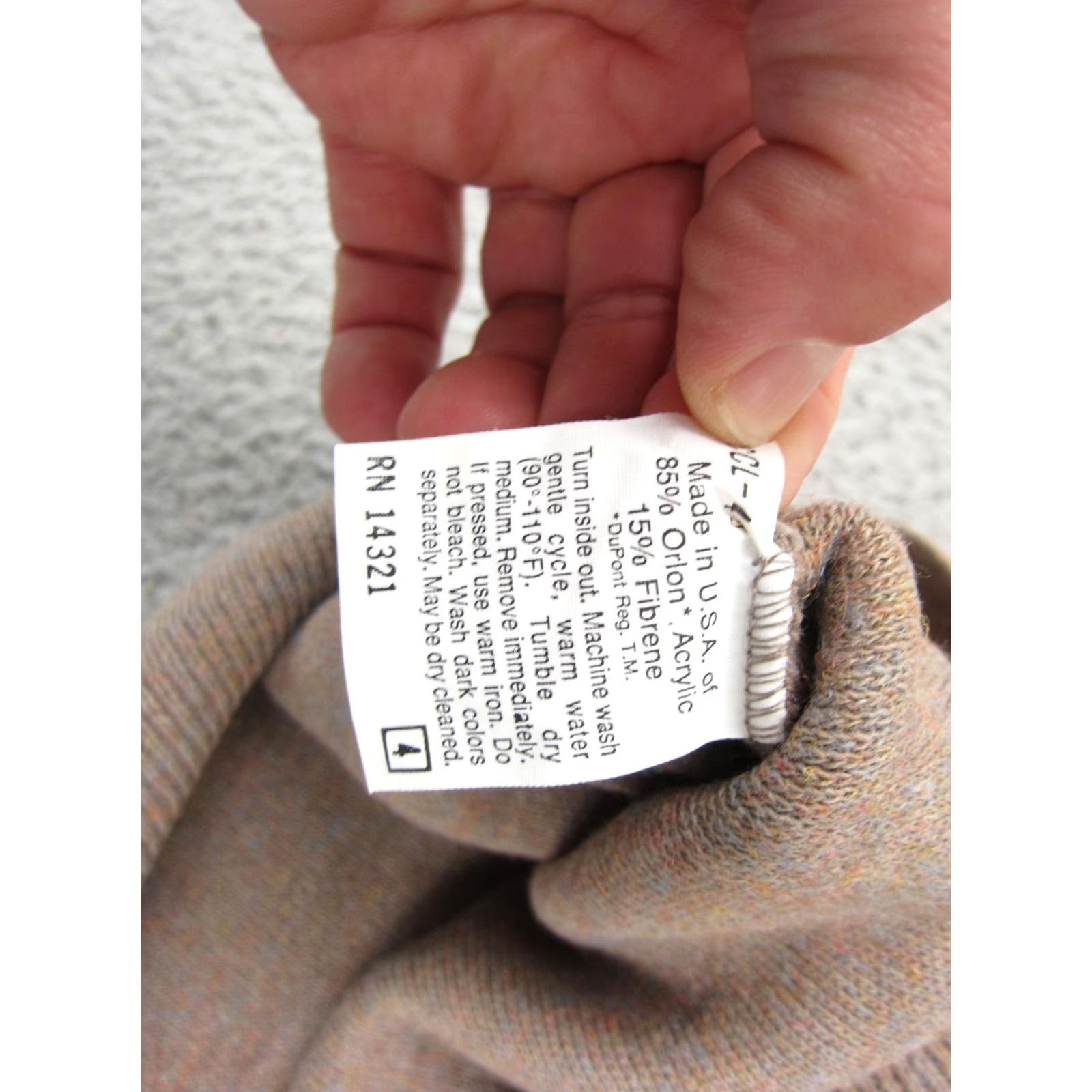 Vintage VINTAGE Puritan Sweater Mens XL Brown V-Neck Made in USA 70s Marl Distressed Pullover Knit Size US XL / EU 56 / 4 - 5 Thumbnail