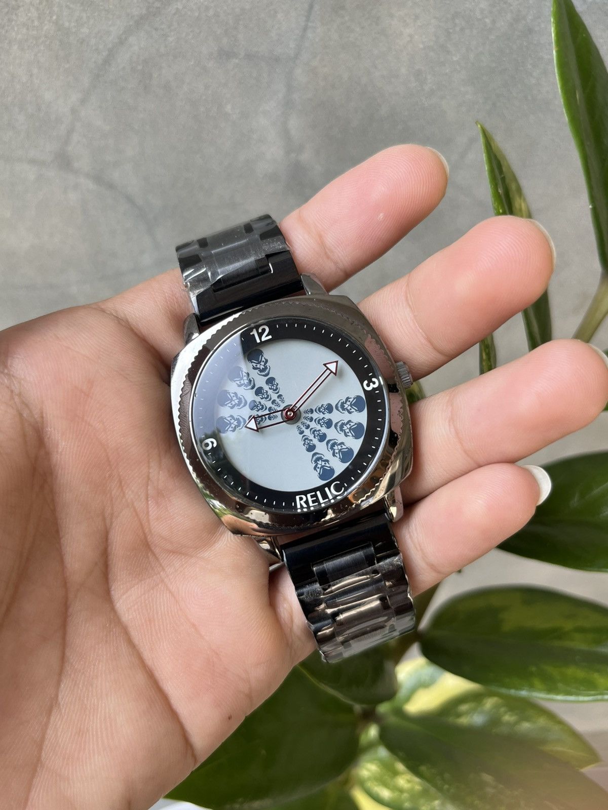 Fossil Vintage RELIC BIG TIC WATCH SPIRAL SKULL BLACK Size ONE SIZE - 3 Thumbnail