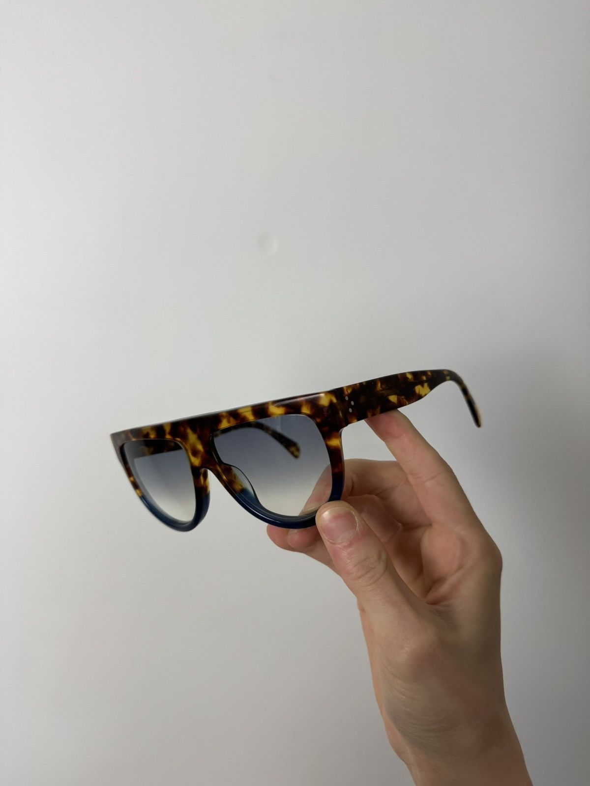 Celine Celine CL 41026/S Oversized Tortoise Shell Sunglasses Luxury Size ONE SIZE - 6 Thumbnail