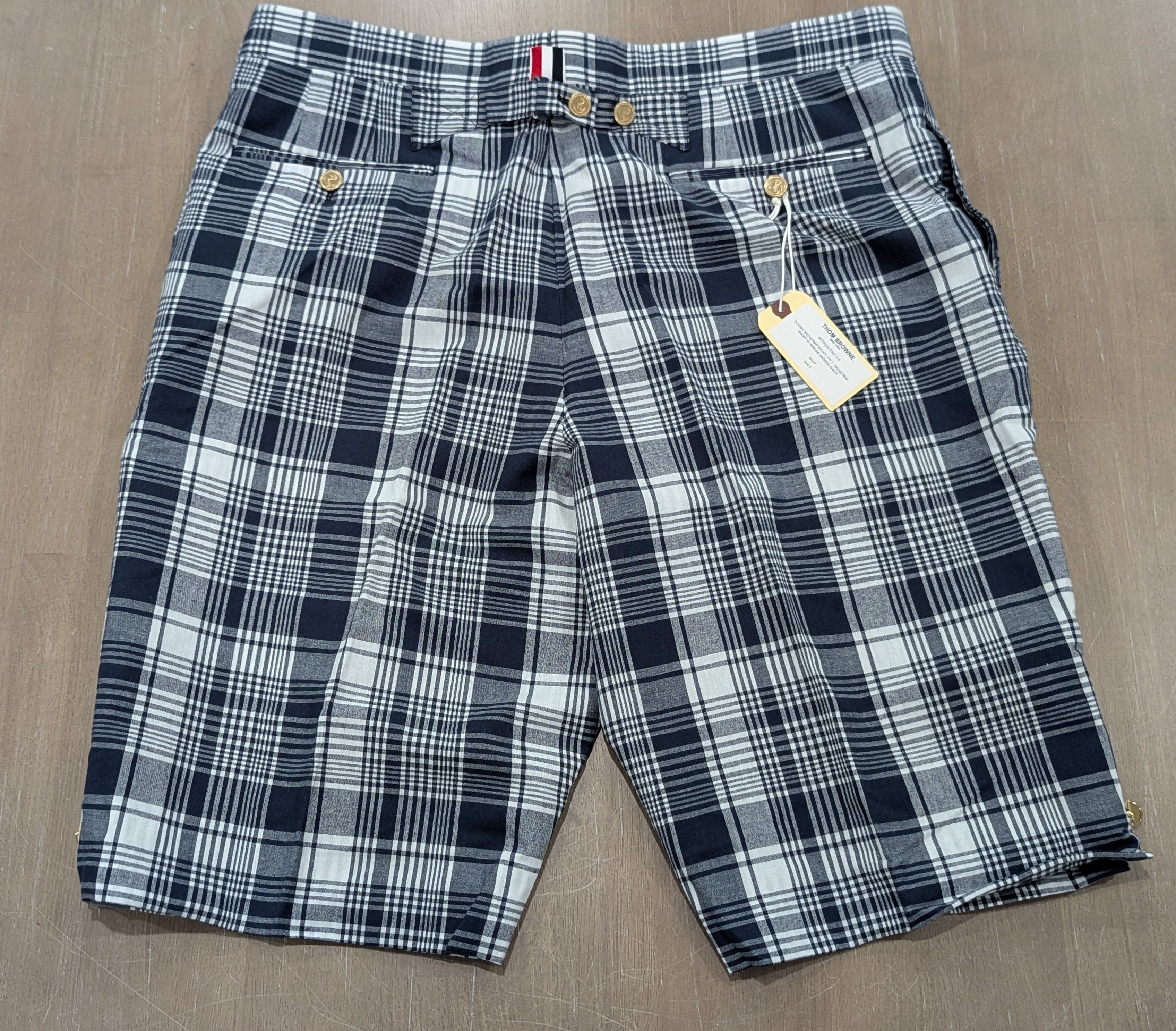 Thom Browne THOM BROWNE Backstrap Cotton Shorts Navy Plaid 2 - Medium Size US 32 / EU 48 - 3 Thumbnail