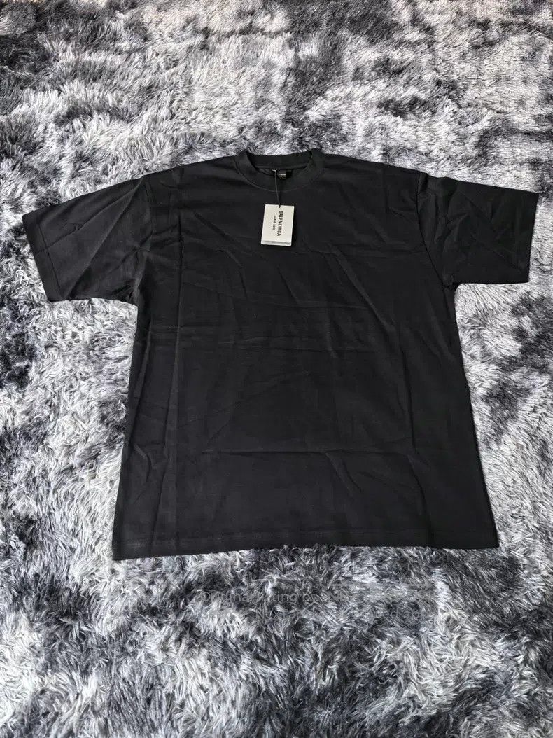 Balenciaga Balenciaga Letter Logo Geometric Pattern Print Round Neck Size XS / US 0-2 / IT 36-38 - 1 Thumbnail