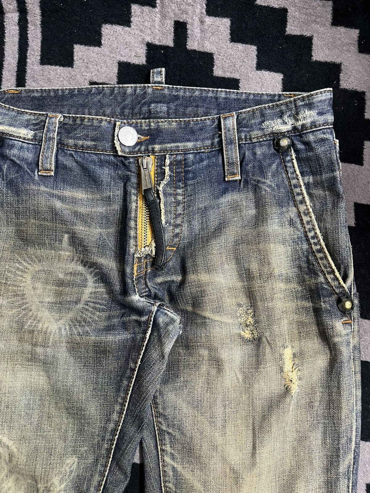 Dsquared2 FW05 dsquared2 buckle back HOPE mud wash distressed jeans Size US 31 - 5 Thumbnail