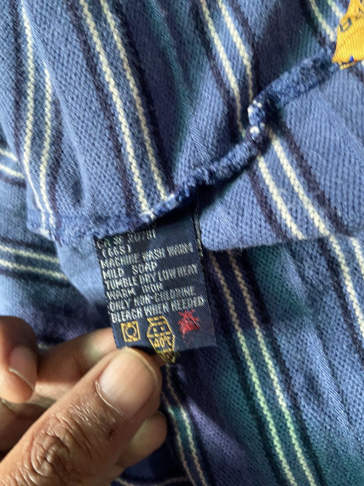 Tommy Hilfiger Vintage Tommy Hilfiger Made In Hong Kong Polo Size US L / EU 52-54 / 3 - 6 Thumbnail