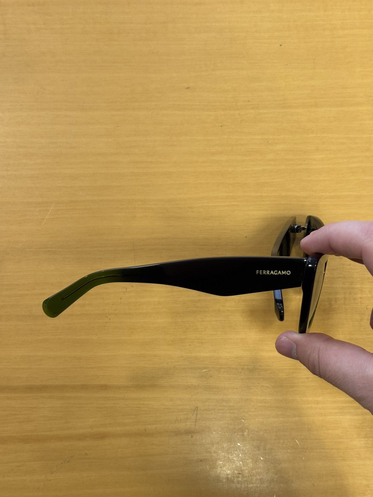 Salvatore Ferragamo Ferragamo Sunglasses SF929SN 316 Size ONE SIZE - 4 Thumbnail