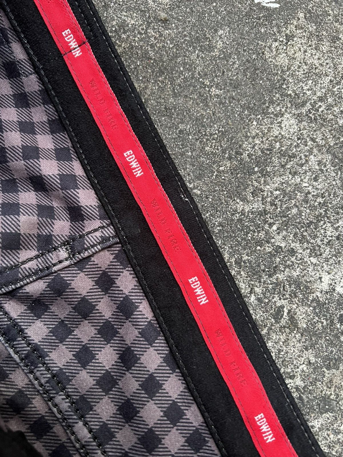 Edwin × If Six Was Nine VINTAGE EDWIN WILD FIRE DISTRESS JEAN Size US 31 - 10 Thumbnail