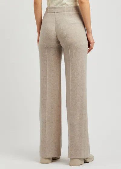 Chloe o1y0825 Sweatpant in Beige Size 27" / US 4 / IT 40 - 3 Thumbnail