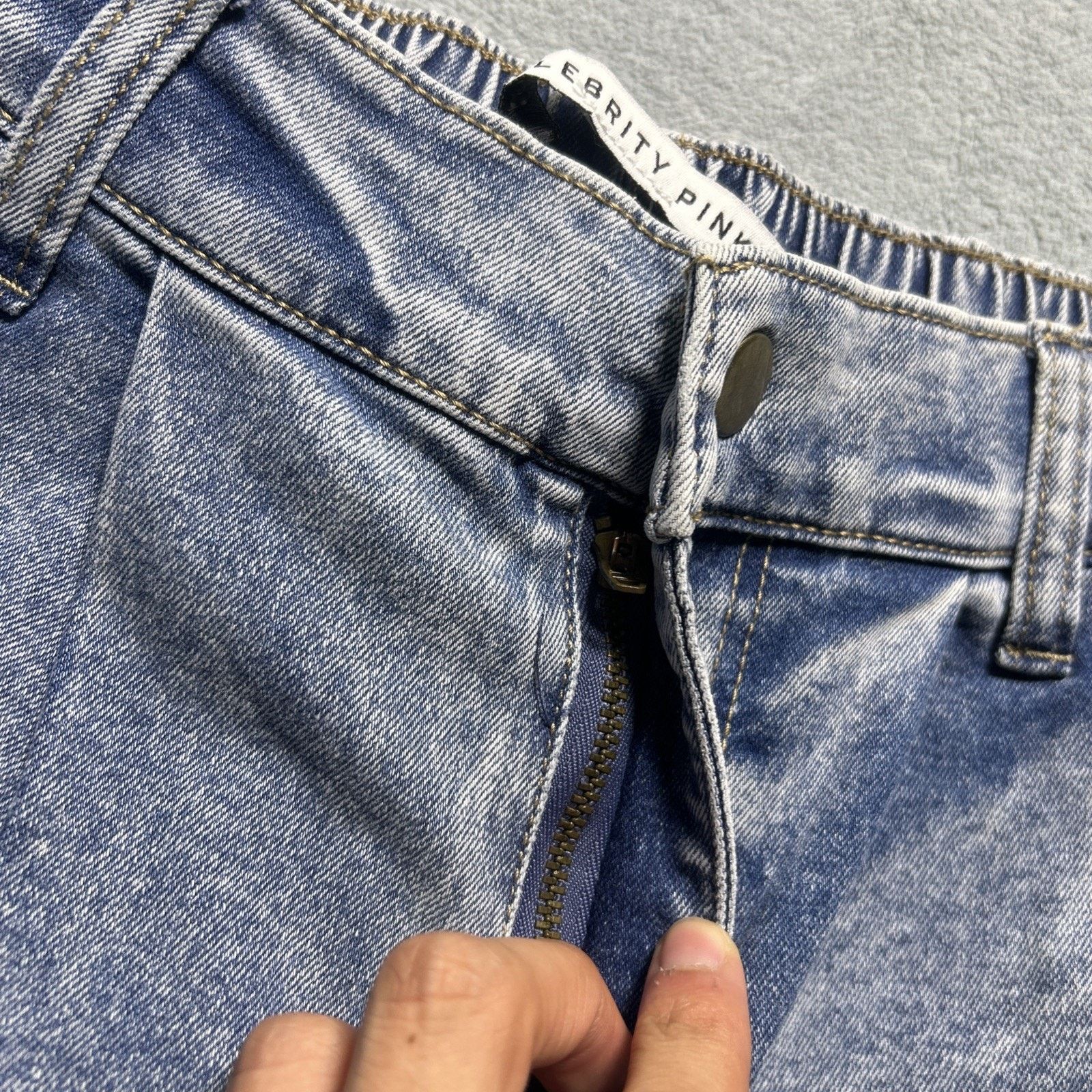Wrangler 2000s Beyond Baggy Cargo Jeans Medium 34x27 Wide Strap Leg Size 30" / US 8 / IT 44 - 7 Thumbnail