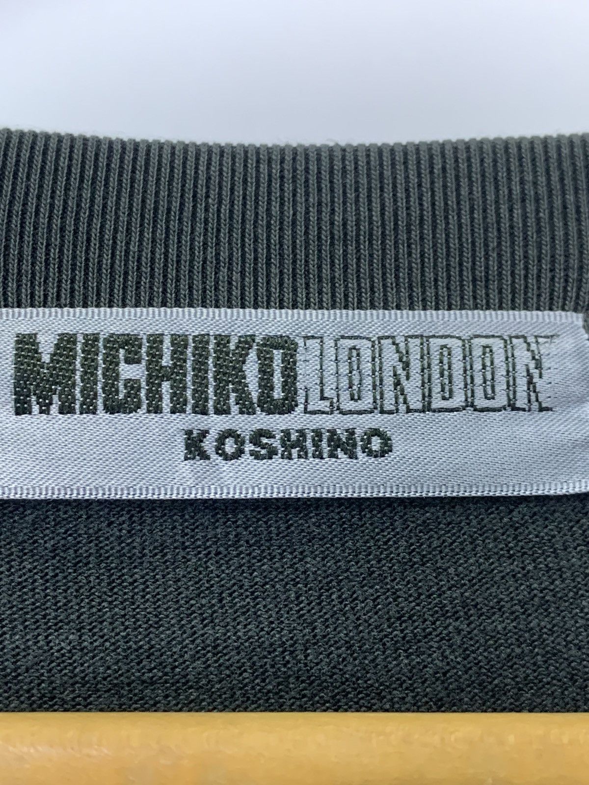 Michiko Koshino London × Vintage Vintage Michiko Koshino London Logo t-shirt Size US M / EU 48-50 / 2 - 10 Thumbnail