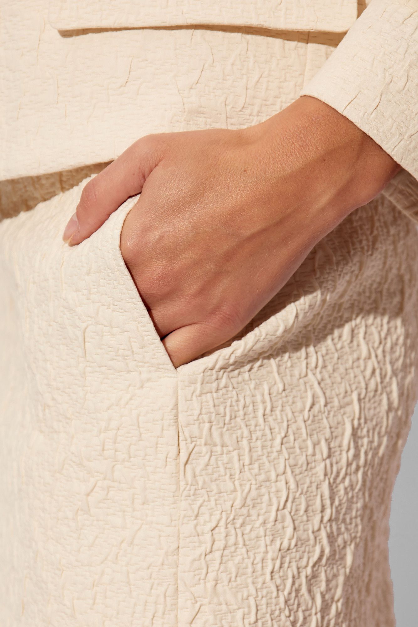 Gucci o1la5ras0526 Textured Cotton Mini Skirt in Ivory Size 28" / US 6 / IT 42 - 4 Thumbnail