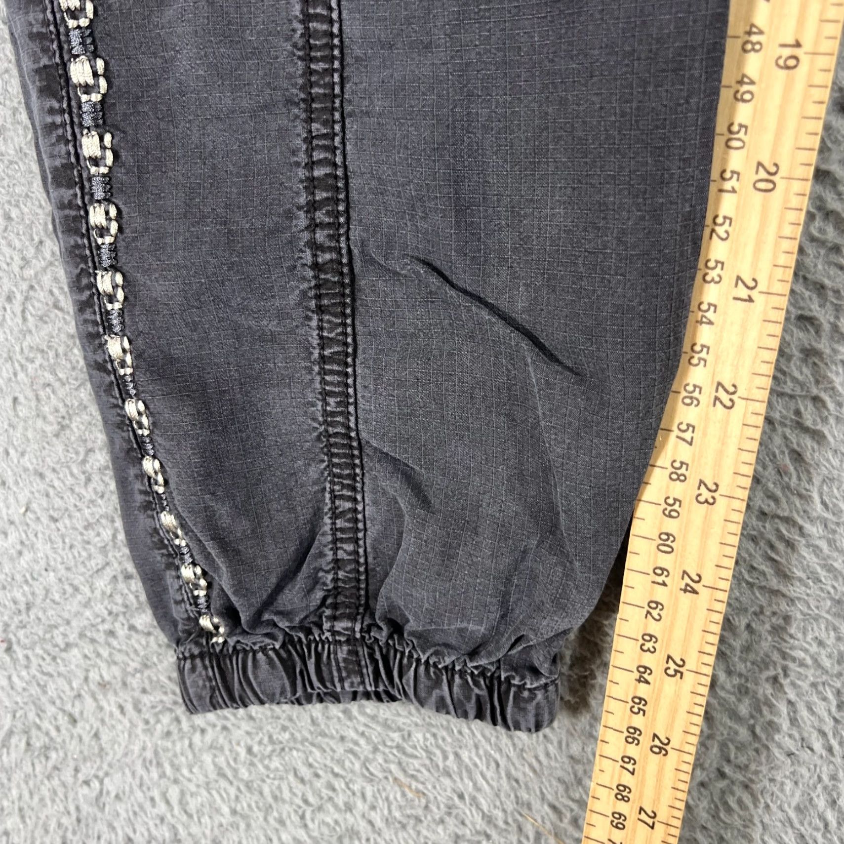 Anthropologie Anthropologie Womens Jogger Pants Solid Gray Elastic Waist S Inseam 26 in Regular Rise Mid Front Flat Front Casual Travel Womens Size 28" / US 6 / IT 42 - 3 Thumbnail