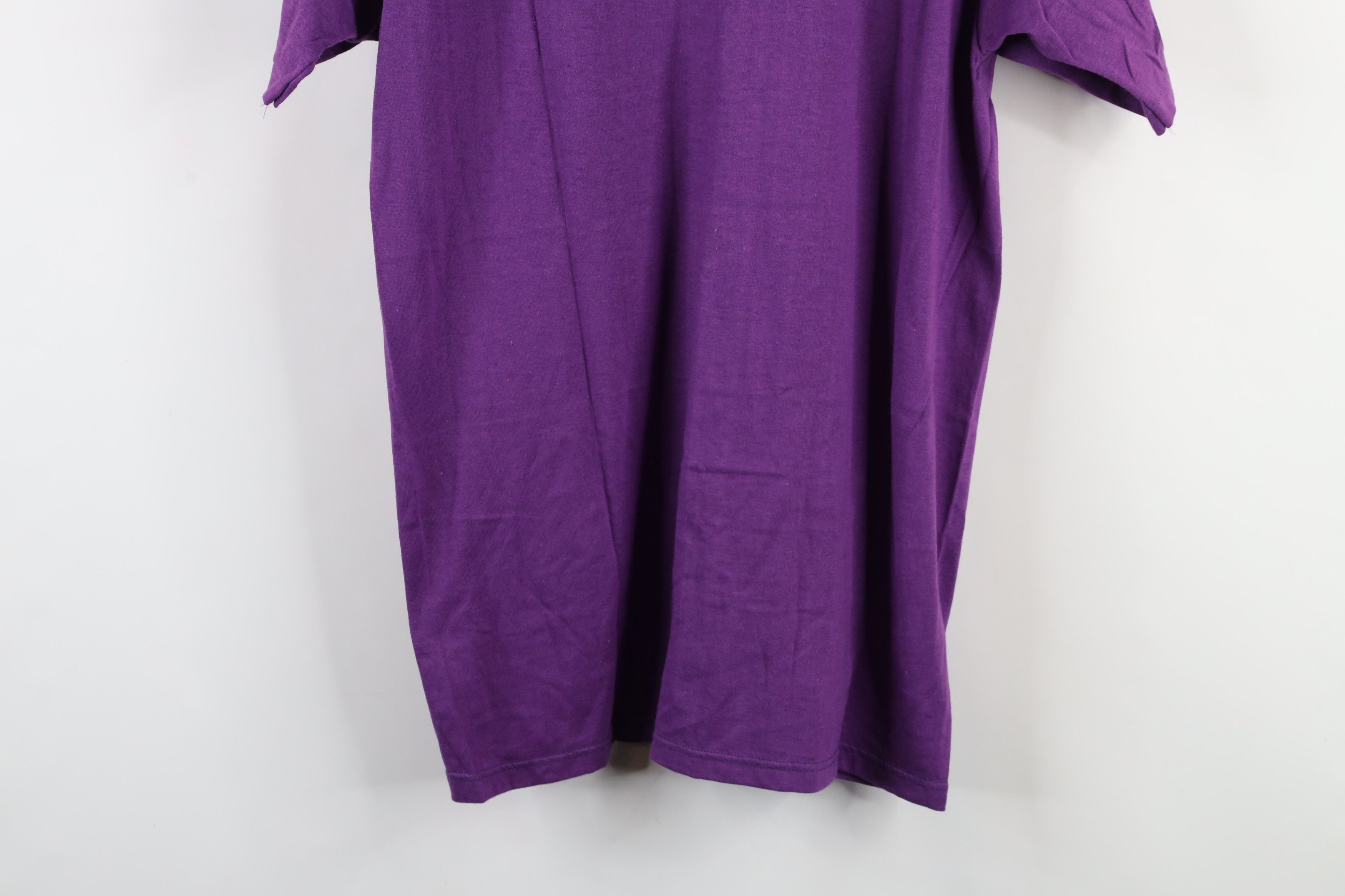 Vintage Vintage 70s Streetwear Short Sleeve T-Shirt Purple USA Size US L / EU 52-54 / 3 - 12 Thumbnail