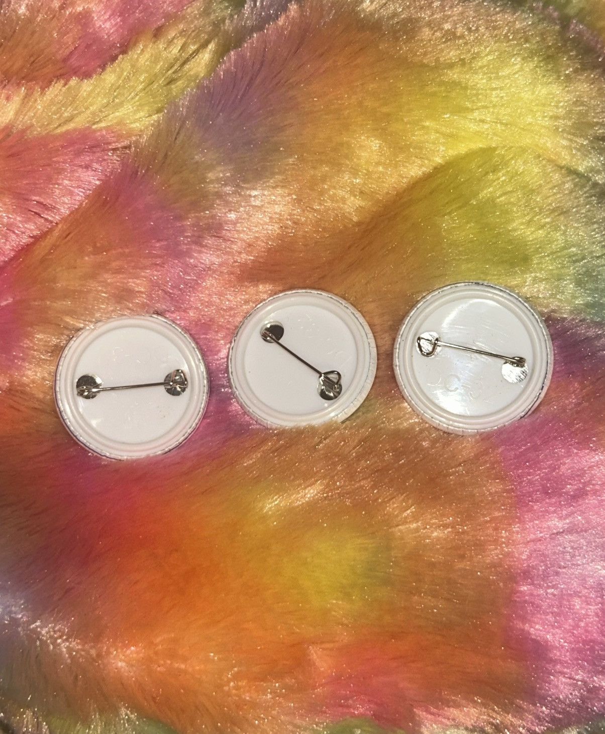 Handmade Fuck ice red and white set of 3 pins buttons Size ONE SIZE - 2 Thumbnail