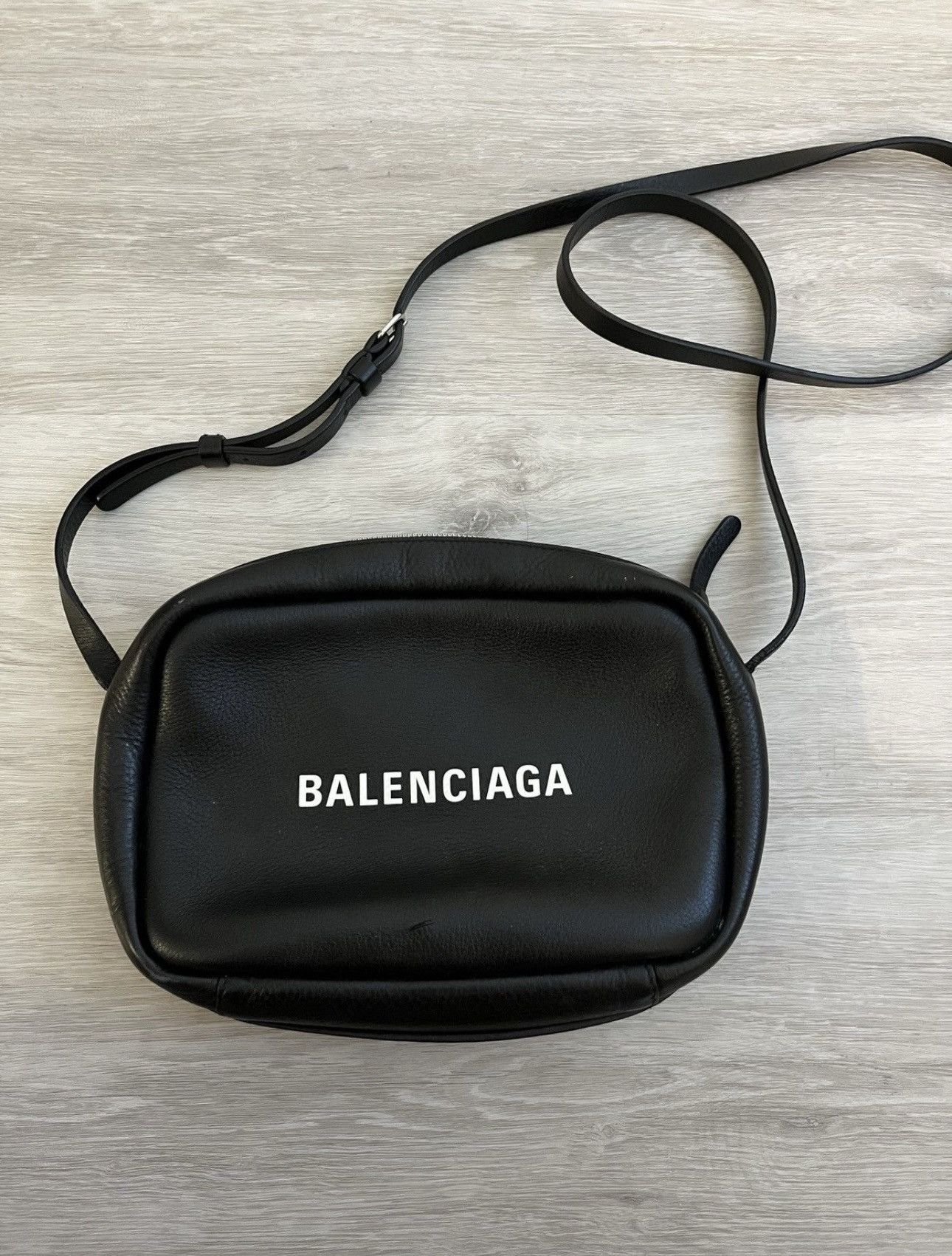 Balenciaga Balenciaga Camera Bag Size ONE SIZE - 1 Thumbnail