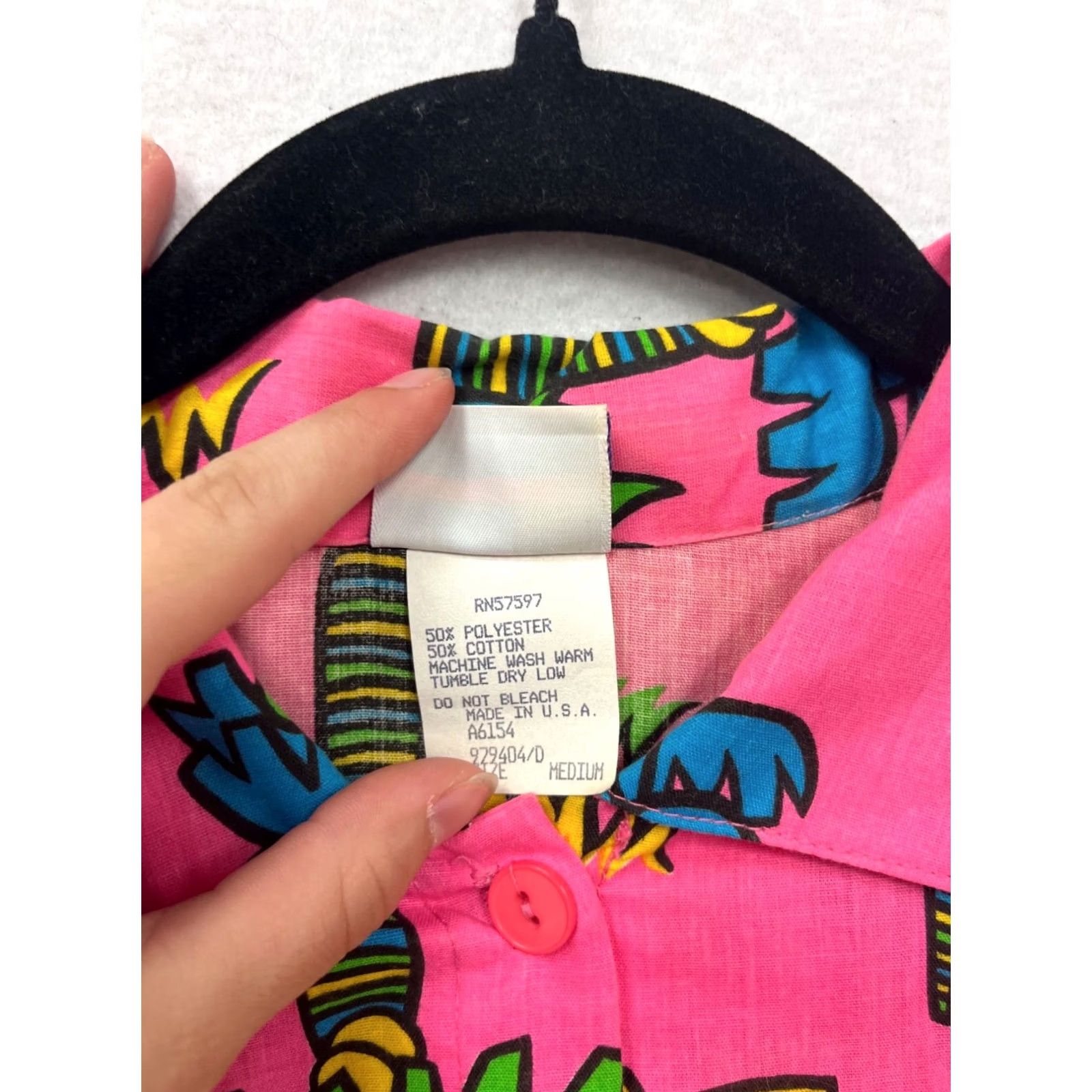 Vintage VINTAGE Avon Fashions Palm Tree Print Button-Up Shirt M Pink Unisex Adults Short Sleeve Size US M / EU 48-50 / 2 - 4 Thumbnail
