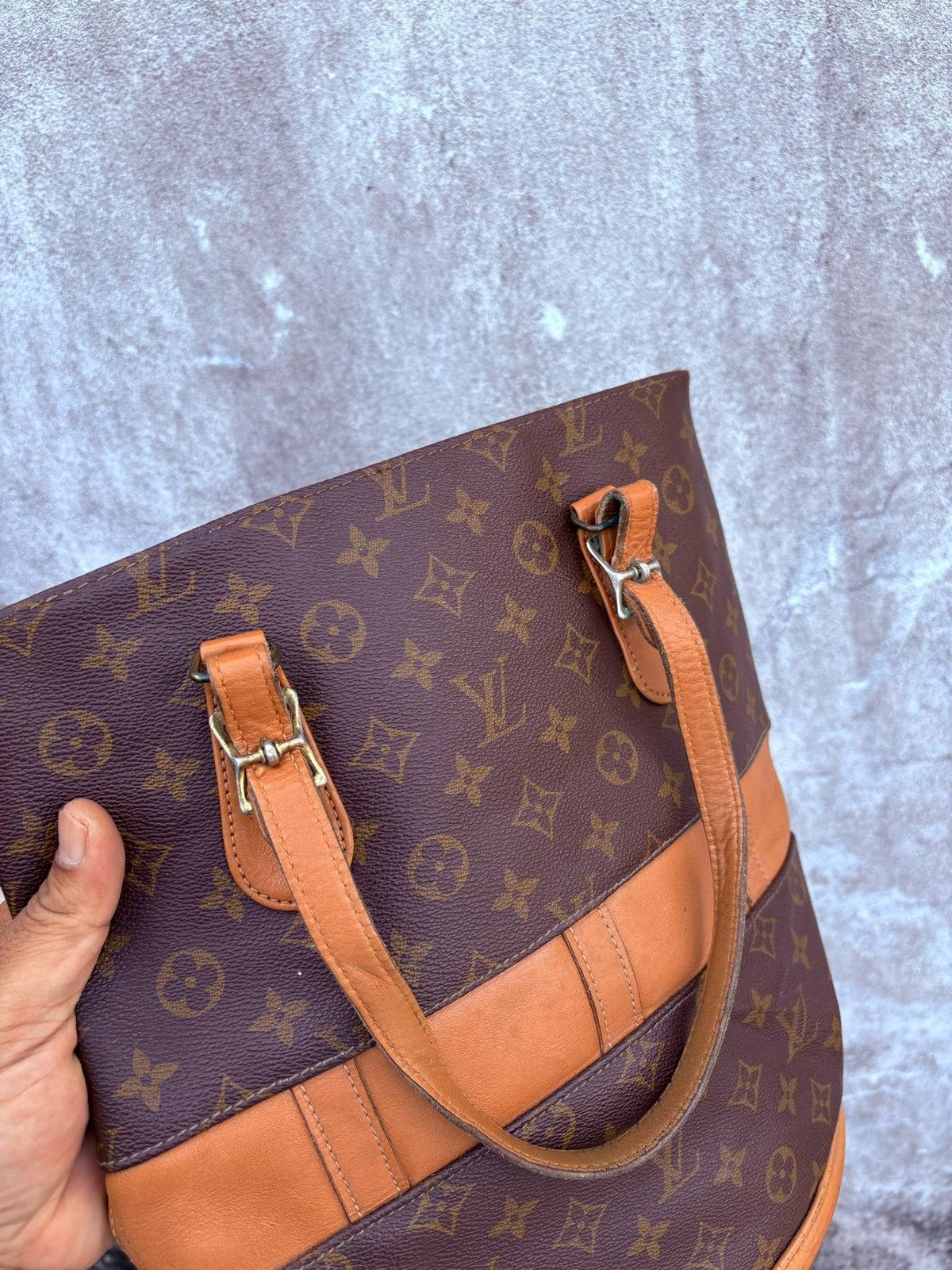 Louis Vuitton Vintage 80s Louis Vuitton Monogram Marais Bucket GM Tote Bag Size ONE SIZE - 10 Thumbnail