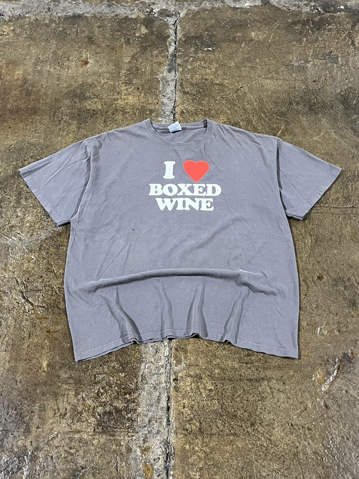 Vintage Crazy Y2K I Love Boxed Wine Humor Funny Alcohol Drinking Tee Size US XL / EU 56 / 4 - 1 Thumbnail