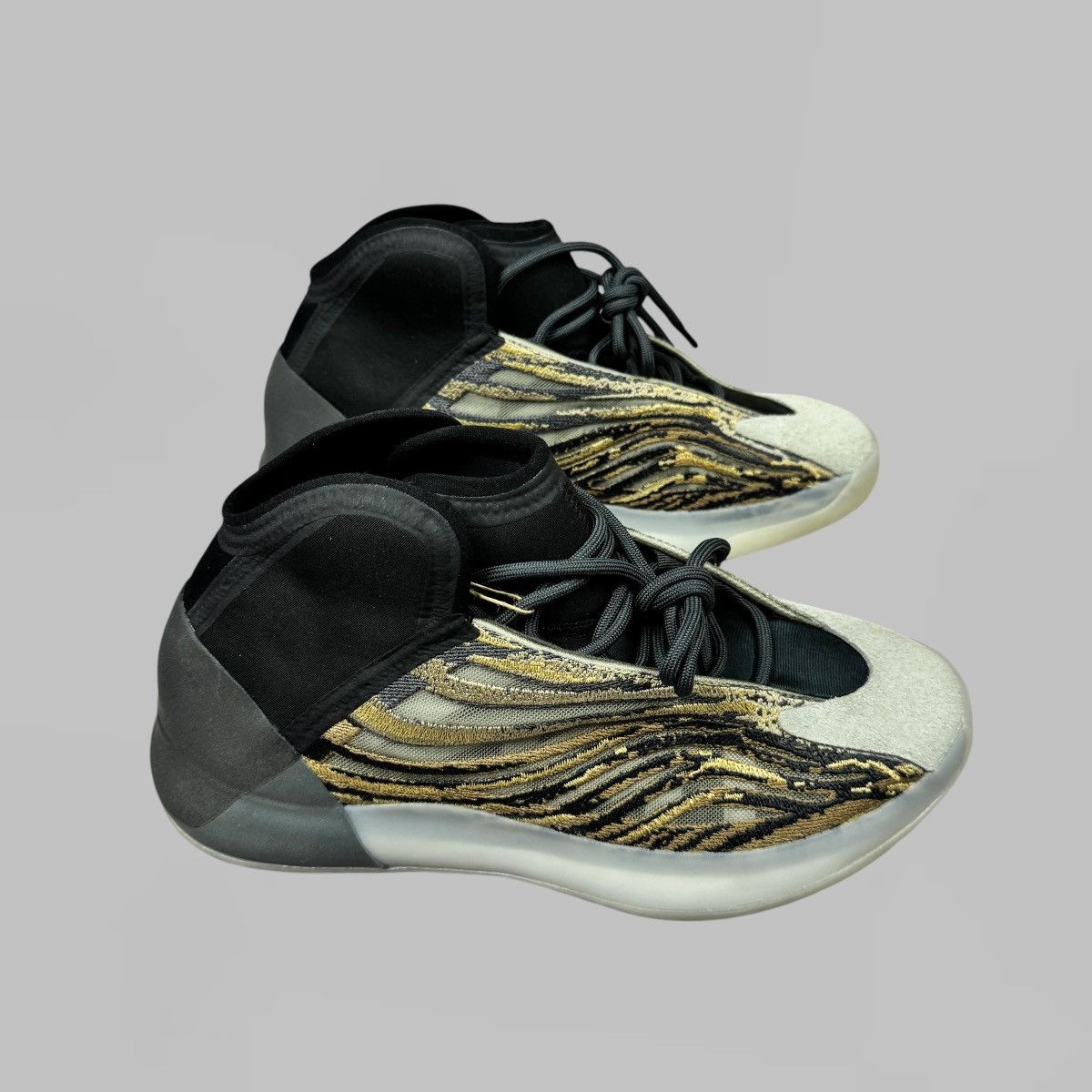 Yeezy YEEZY QNTM AMBTIN HIGH OG NEW SIZE 44,5 Size US 10.5 / EU 43-44 - 3 Thumbnail