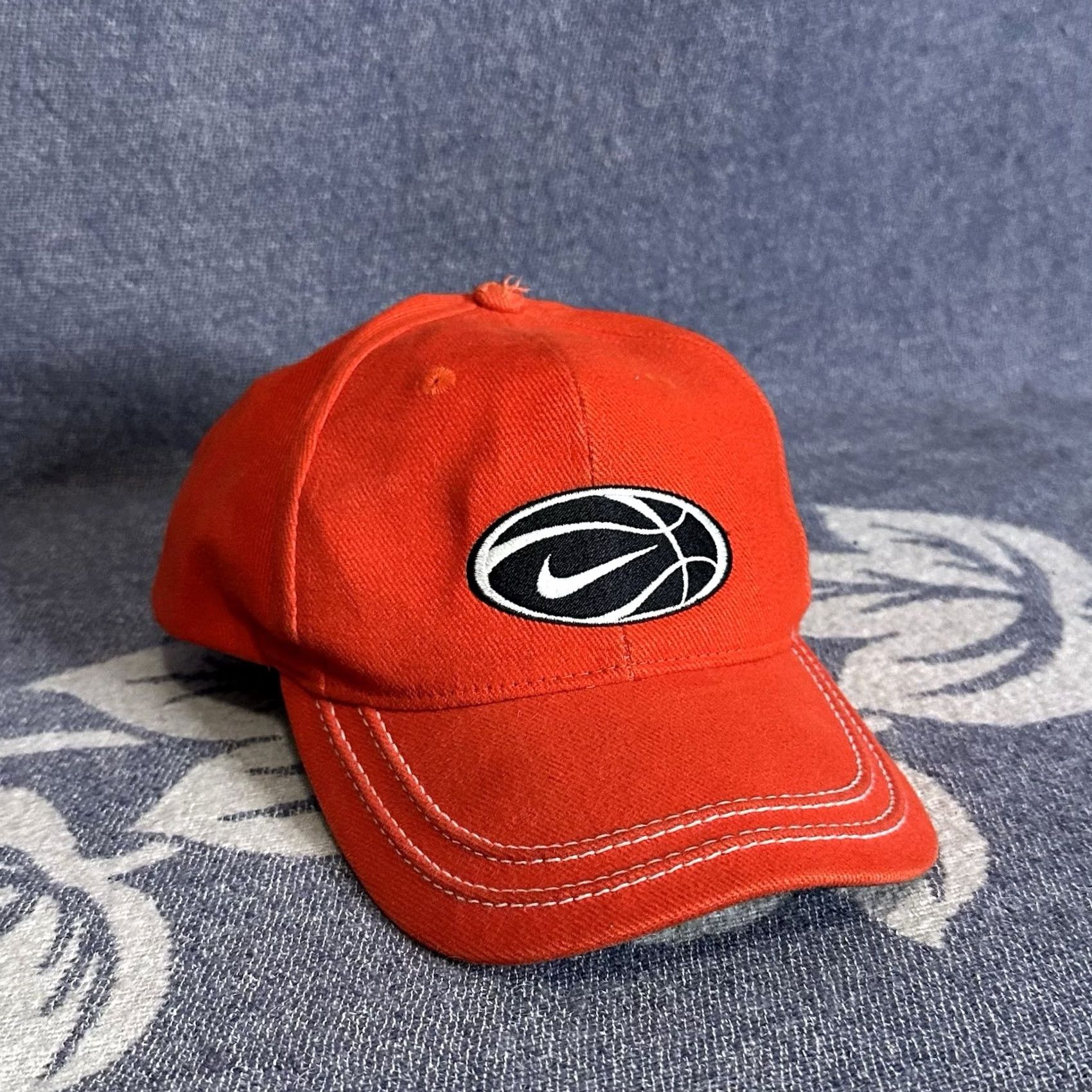 Nike VINTAGE Nike Hat Cap Adult Red Strapback Baseball Logo 90s 2000s OS Mens Men Size ONE SIZE - 2 Thumbnail