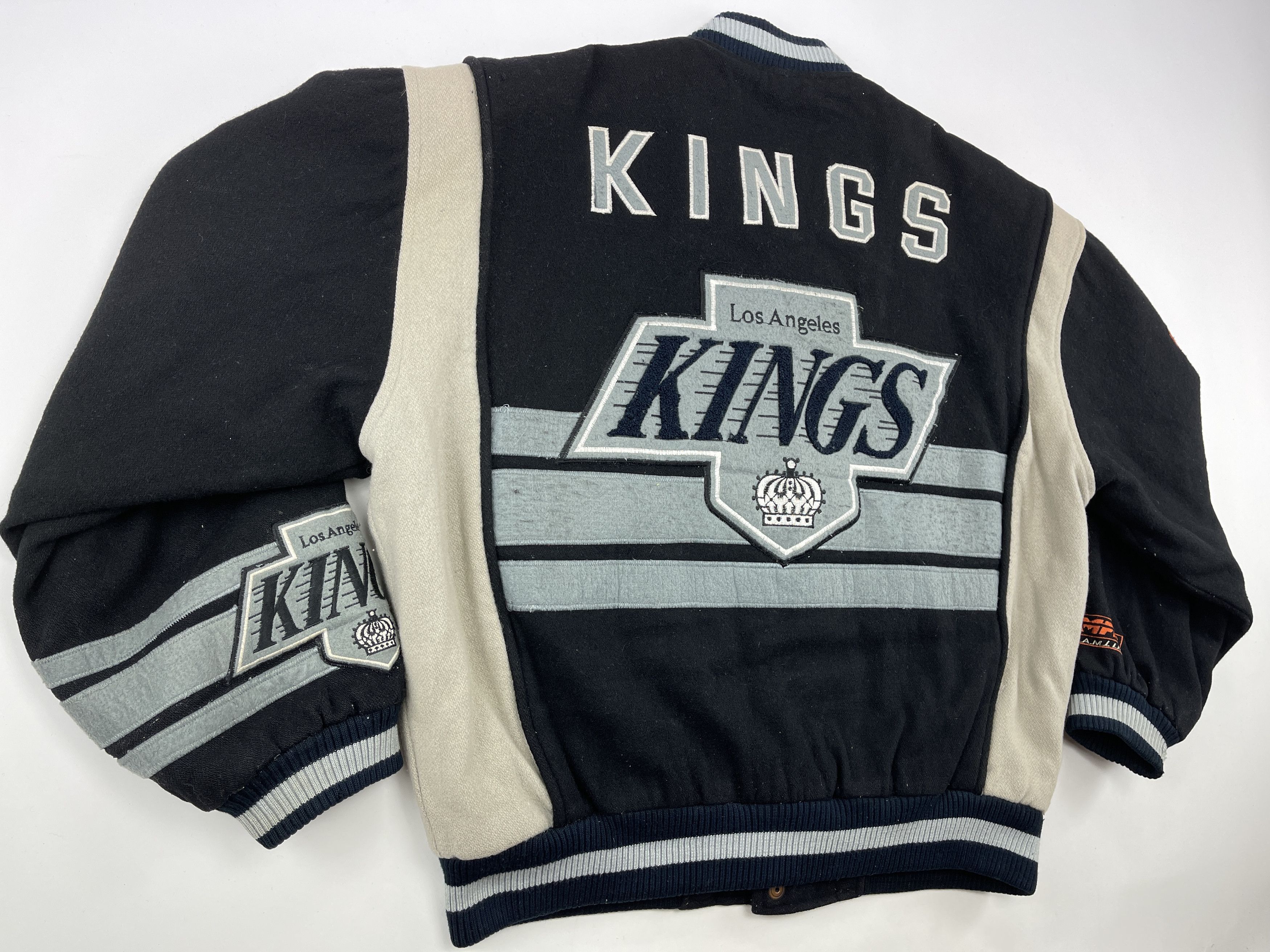 NHL NHL Los Angeles Kings jacket, Campri Teamline, vintage 90s L Size US L / EU 52-54 / 3 - 10 Thumbnail