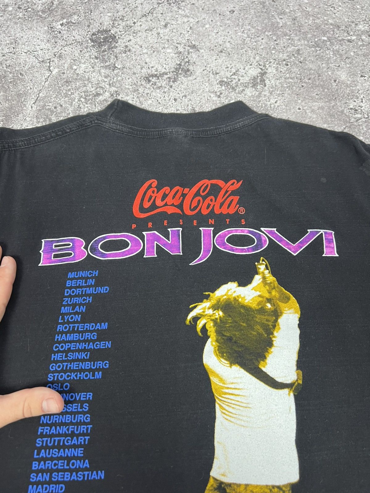 Vintage Vintage Bon Jovi 1993 Tour 90s Tee Size US XL / EU 56 / 4 - 17 Thumbnail