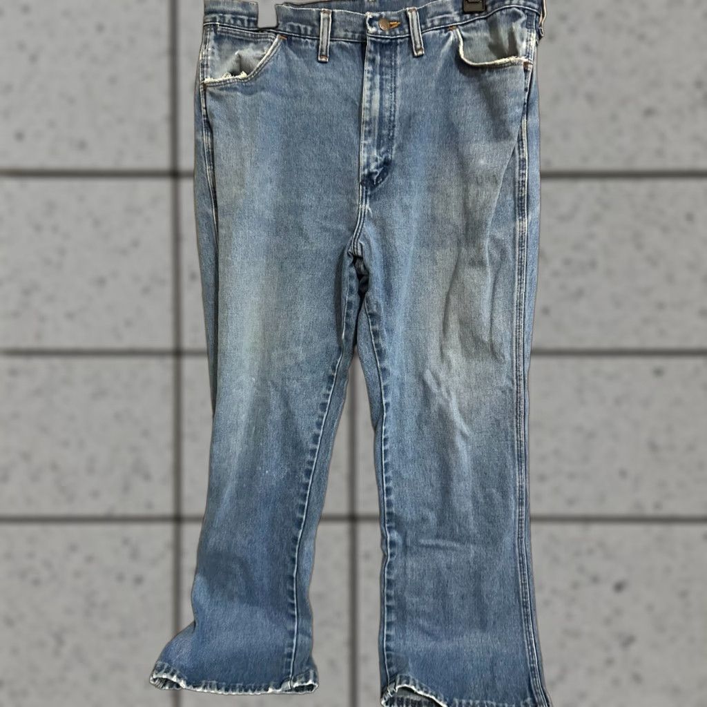 Wrangler VINTAGE Wrangler 945 Jeans Bootcut Mens 38x32 Blue 90s 70s Western Leather Logo Embroidered Zipper Button Belt Loops 4-Pocket Casual Denim USA Size US 38 / EU 54 - 1 Thumbnail
