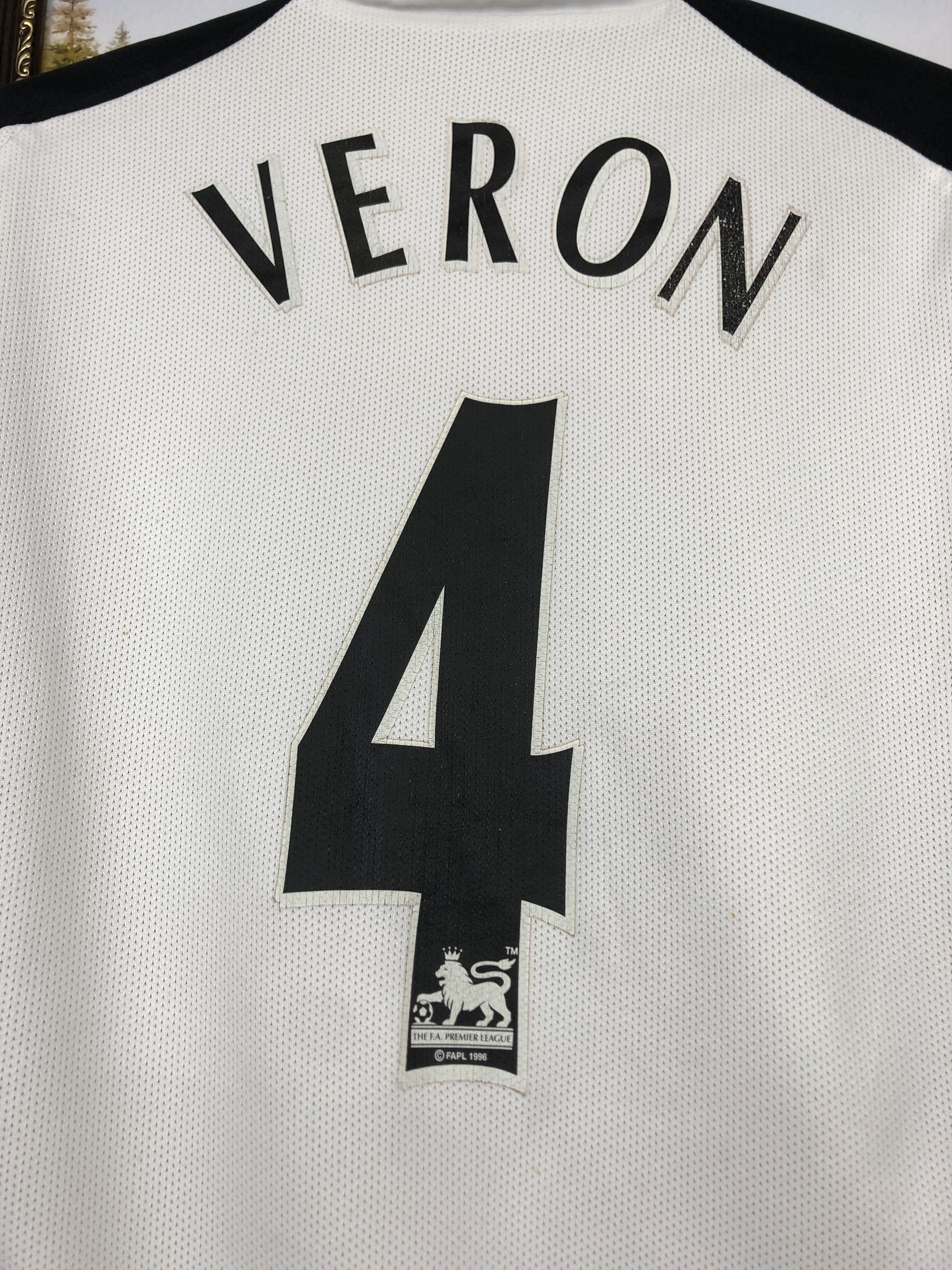 Umbro Manchester United football shirt 2001 Soccer Veron Jersey Size US M / EU 48-50 / 2 - 6 Thumbnail