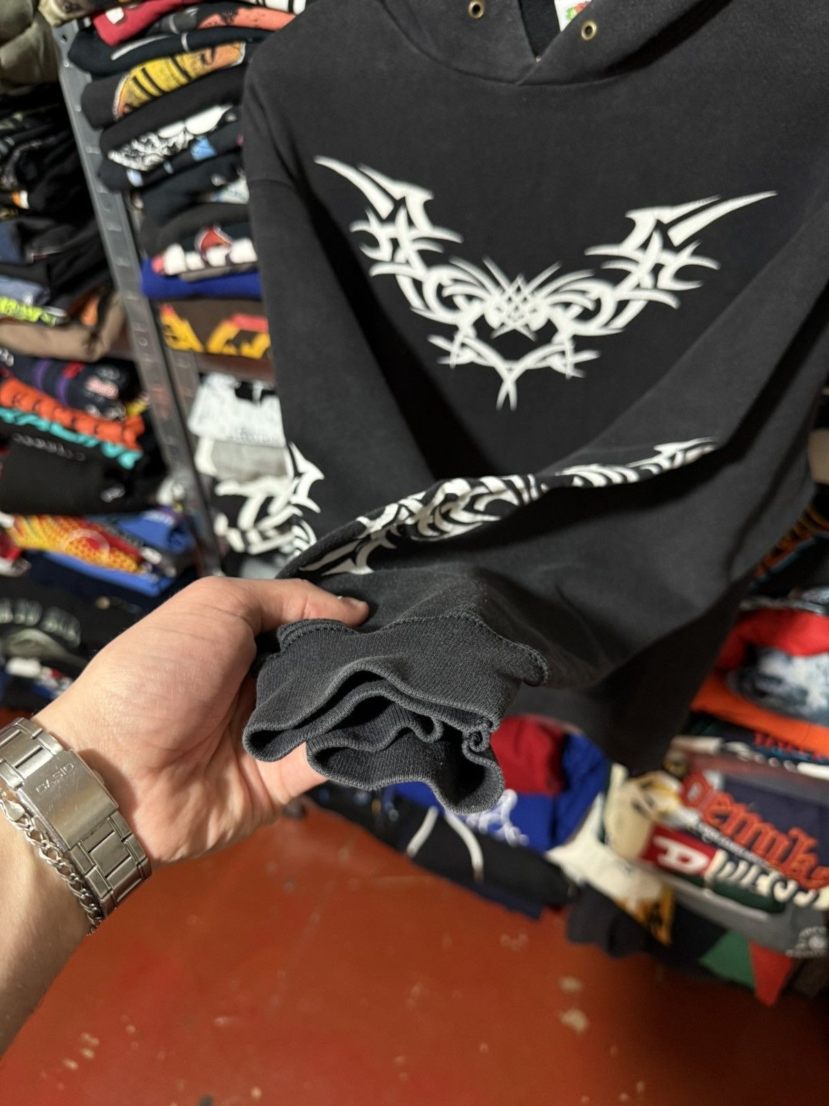 Vintage Vintage Y2k 00s Tribal Rave Black Rock Metal Hoodie Hype Size US L / EU 52-54 / 3 - 5 Thumbnail