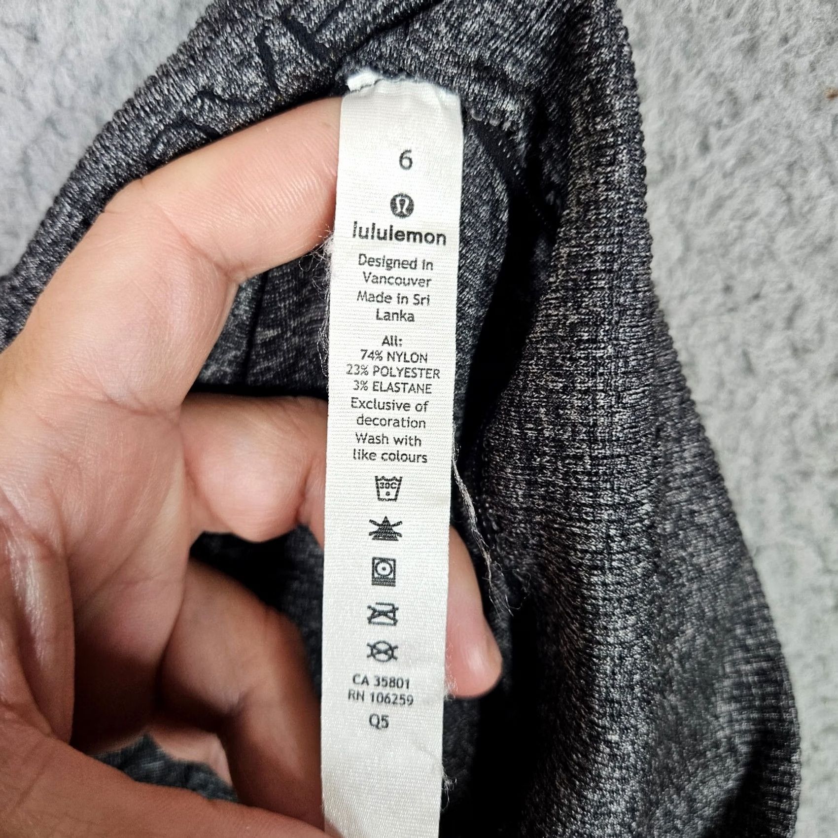 Lululemon Lululemon Heather Gray Boulevard Bliss Bubble Skirt Size 6 Skirt Women Short A-Line Casual Fit 6 Gray, Floral, All Seasons, Regular Size 28" / US 6 / IT 42 - 5 Thumbnail