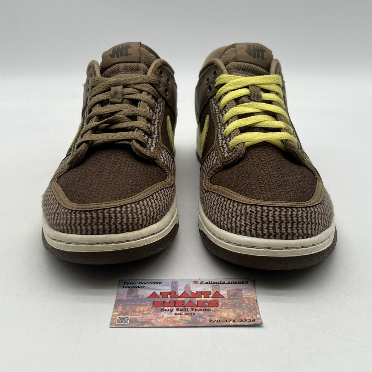 Nike Undefeated x nike dunk low canteen Size US 10 / EU 43 - 2 Thumbnail