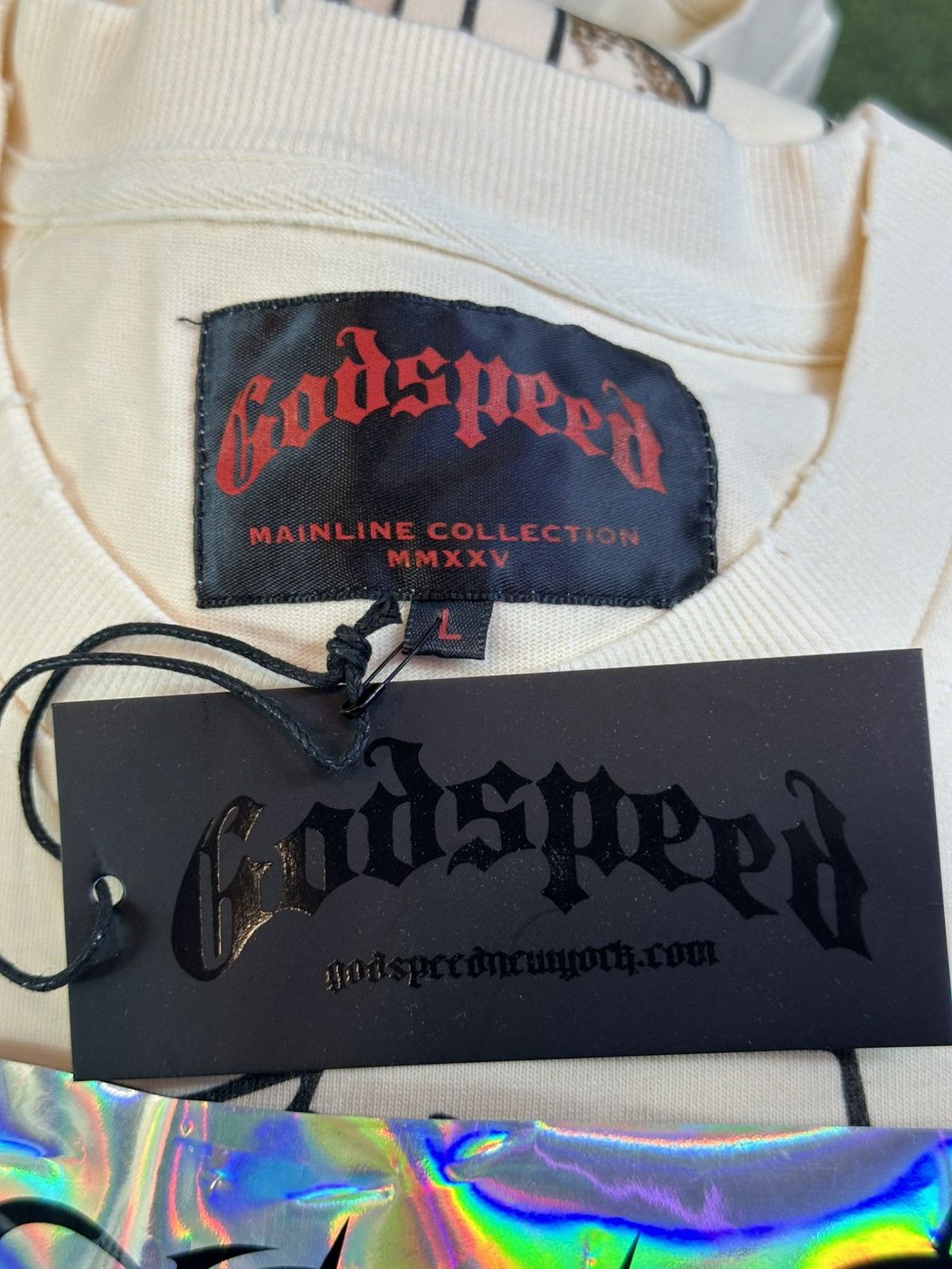 Godspeed Godspeed “etched in glory” creme t-shirt Size US L / EU 52-54 / 3 - 3 Thumbnail