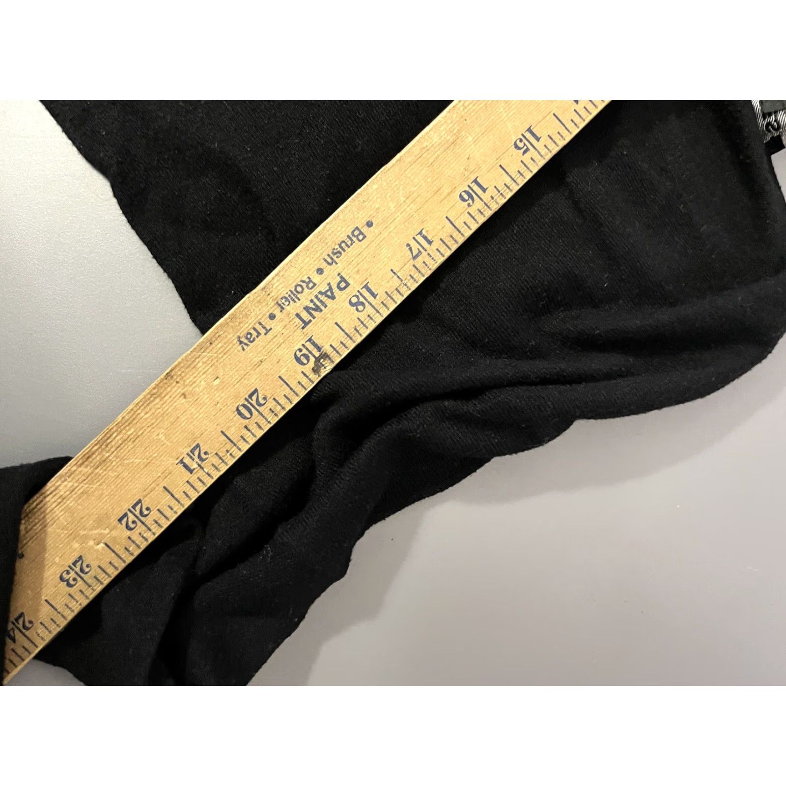 Express VINTAGE Express Black Solid V-Neck Sweater Women Small Pullover Dressy Size S / US 4 / IT 40 - 5 Thumbnail