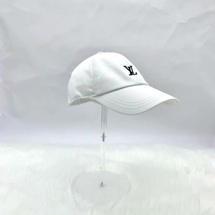 Louis Vuitton Louis Vuitton White Logo Embroidered Casual Cap Size ONE SIZE - 3 Thumbnail