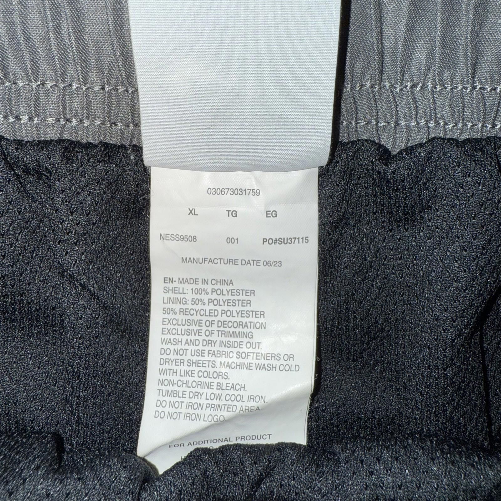 Nike Nike Shorts Mens XL Black Spell Out Swim Trunks Athletic New Size US 36 / EU 52 - 4 Thumbnail