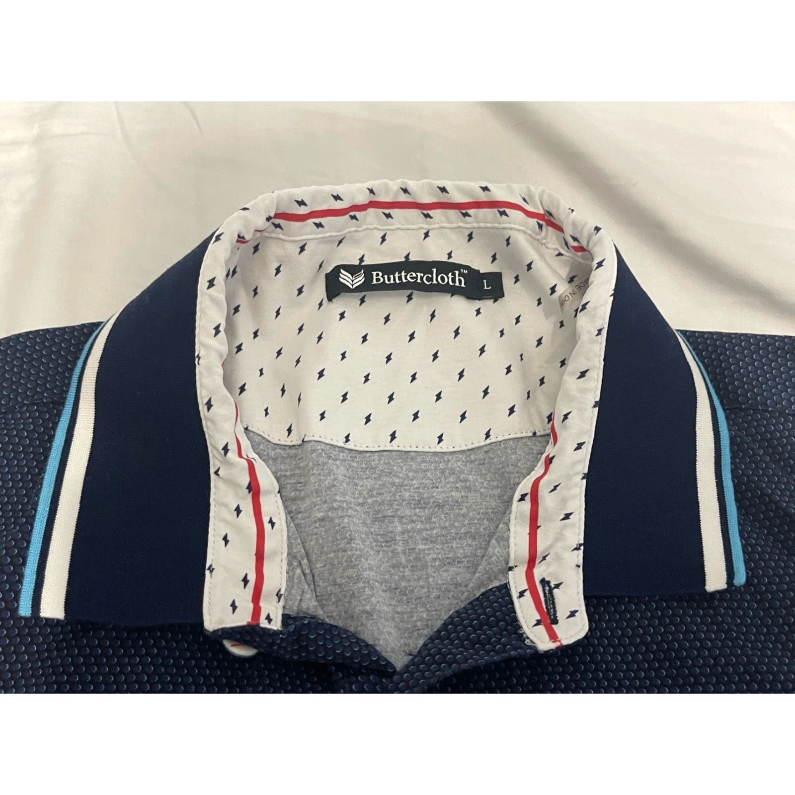 Vintage Buttercloth Mens Shirt Polo Blue L Short Sleeve Collared Button Regular Garment Care Machine Washable Size US L / EU 52-54 / 3 - 2 Thumbnail