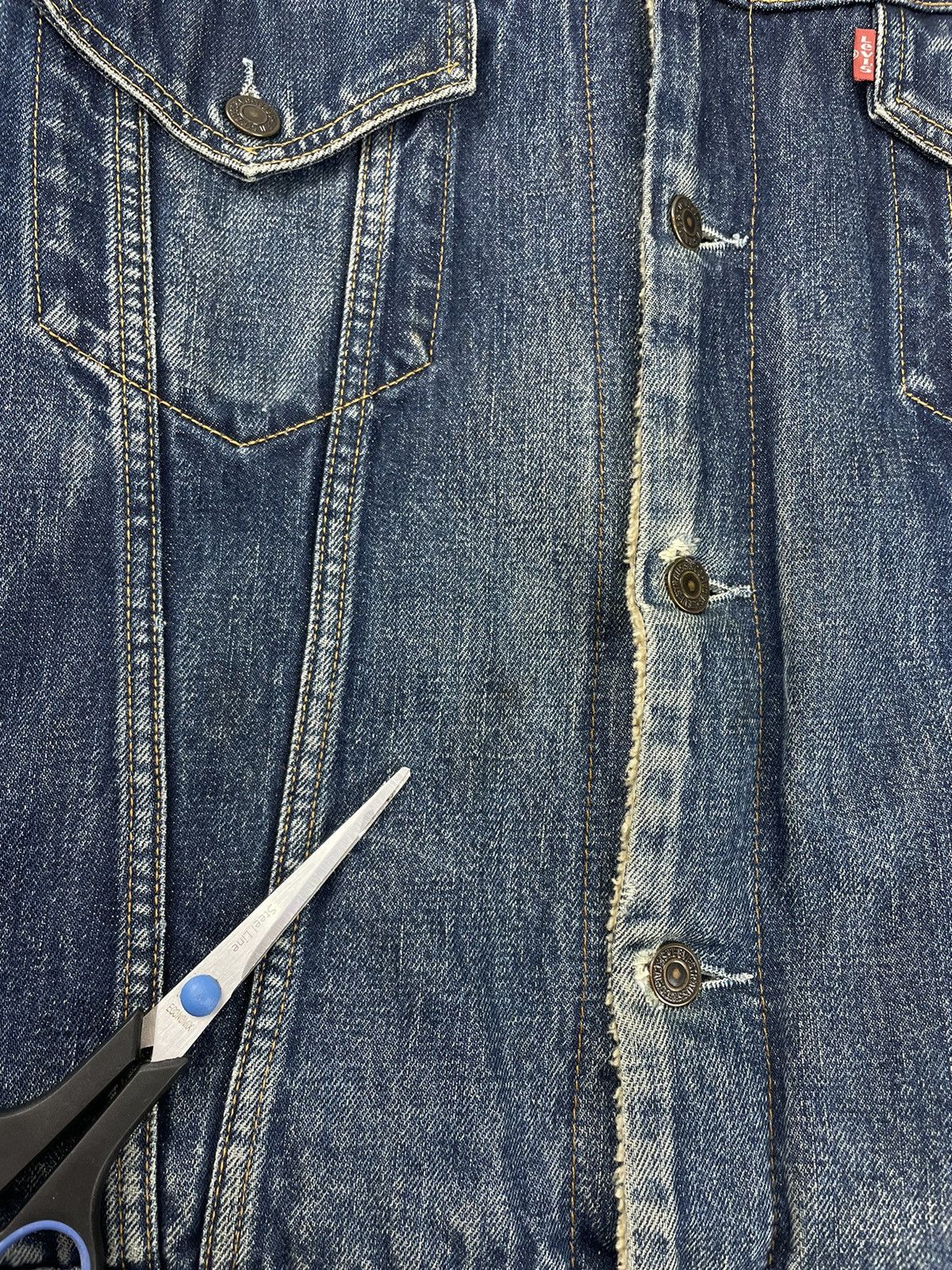Levi's × Levi's Vintage Clothing × Vintage Vintage Levis Distressed Denim Jacket Sherpa Size US XXL / EU 58 / 5 - 8 Thumbnail