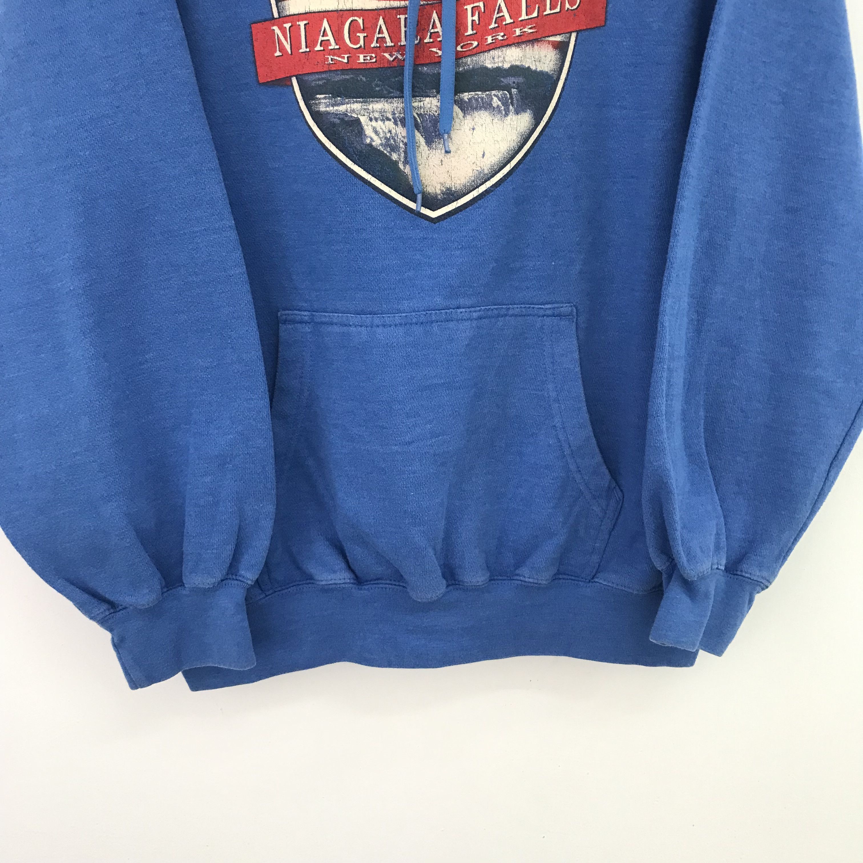 Vintage Vintage 90s Niagara Falls Blue Sweater Xlarge - 490 Size US XL / EU 56 / 4 - 5 Thumbnail
