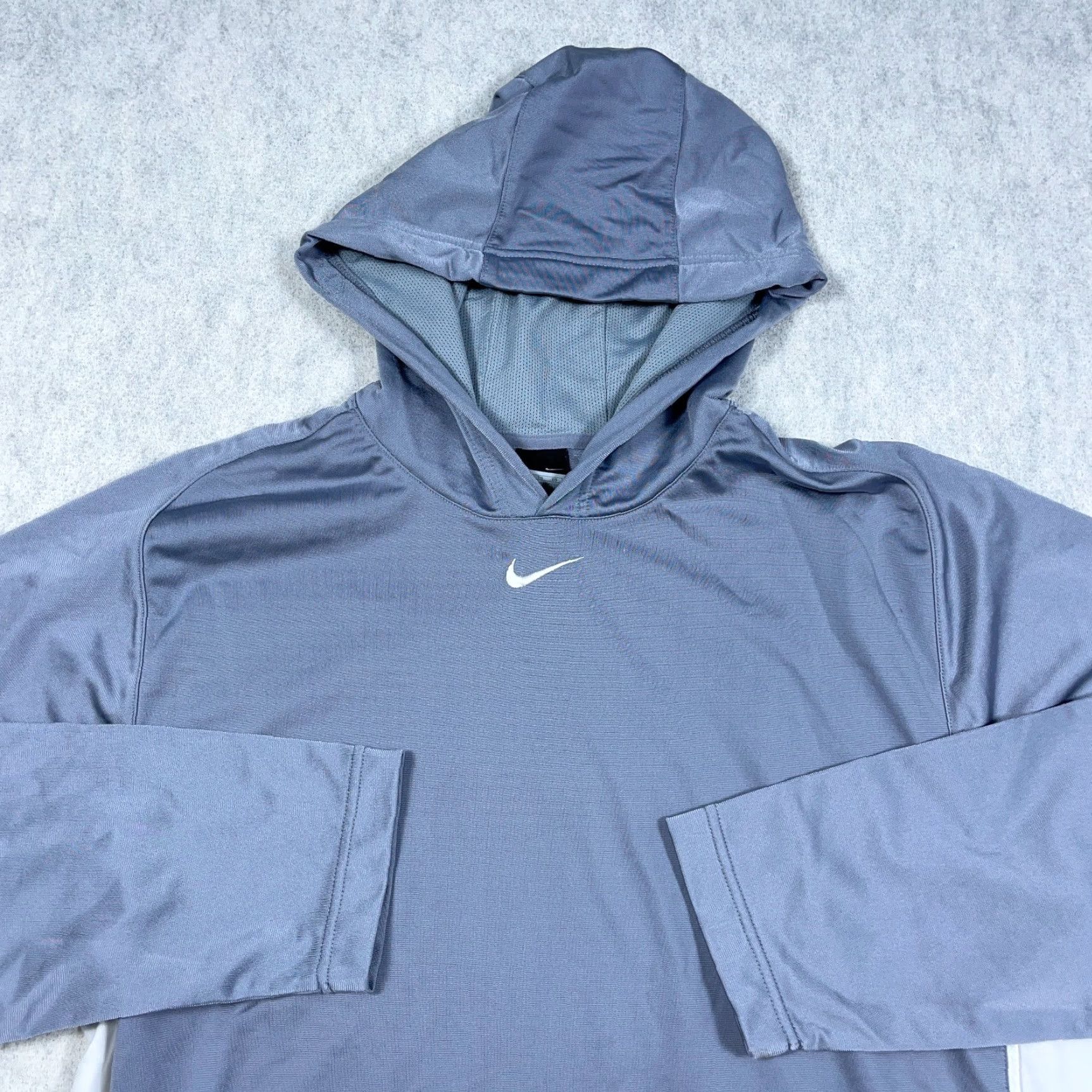 Nike VINTAGE Nike Hoodie Men XL Gray White Center Swoosh Y2K Performance Hoops Hooded Pullover Regular Size US XL / EU 56 / 4 - 2 Thumbnail