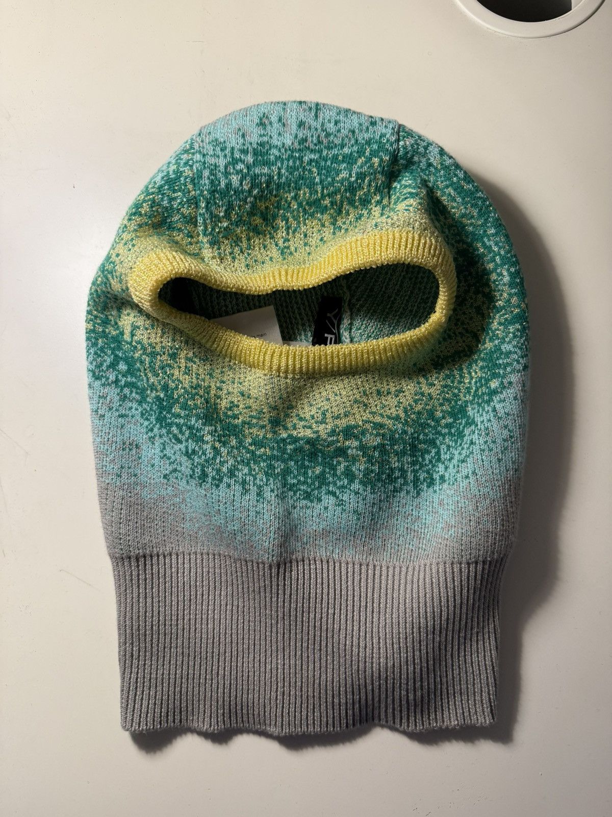 Y/Project Y/Project Gray Green Gradient Balaclava Size ONE SIZE - 1 Thumbnail
