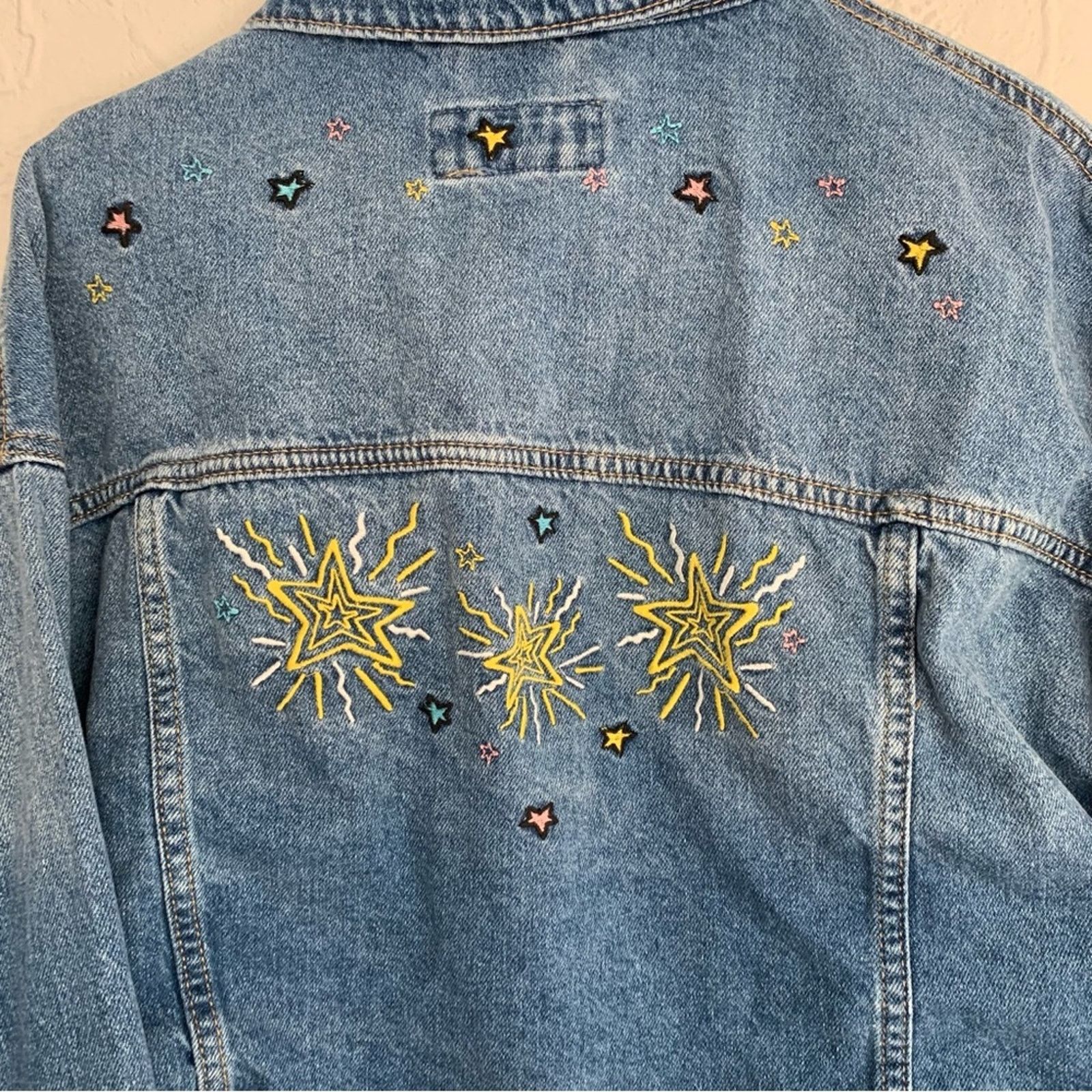 Forever 21 WOMENS JUNIORS FOREVER 21 CROP JEAN JACKET PATCHWORK NICE Size M / US 6-8 / IT 42-44 - 6 Thumbnail