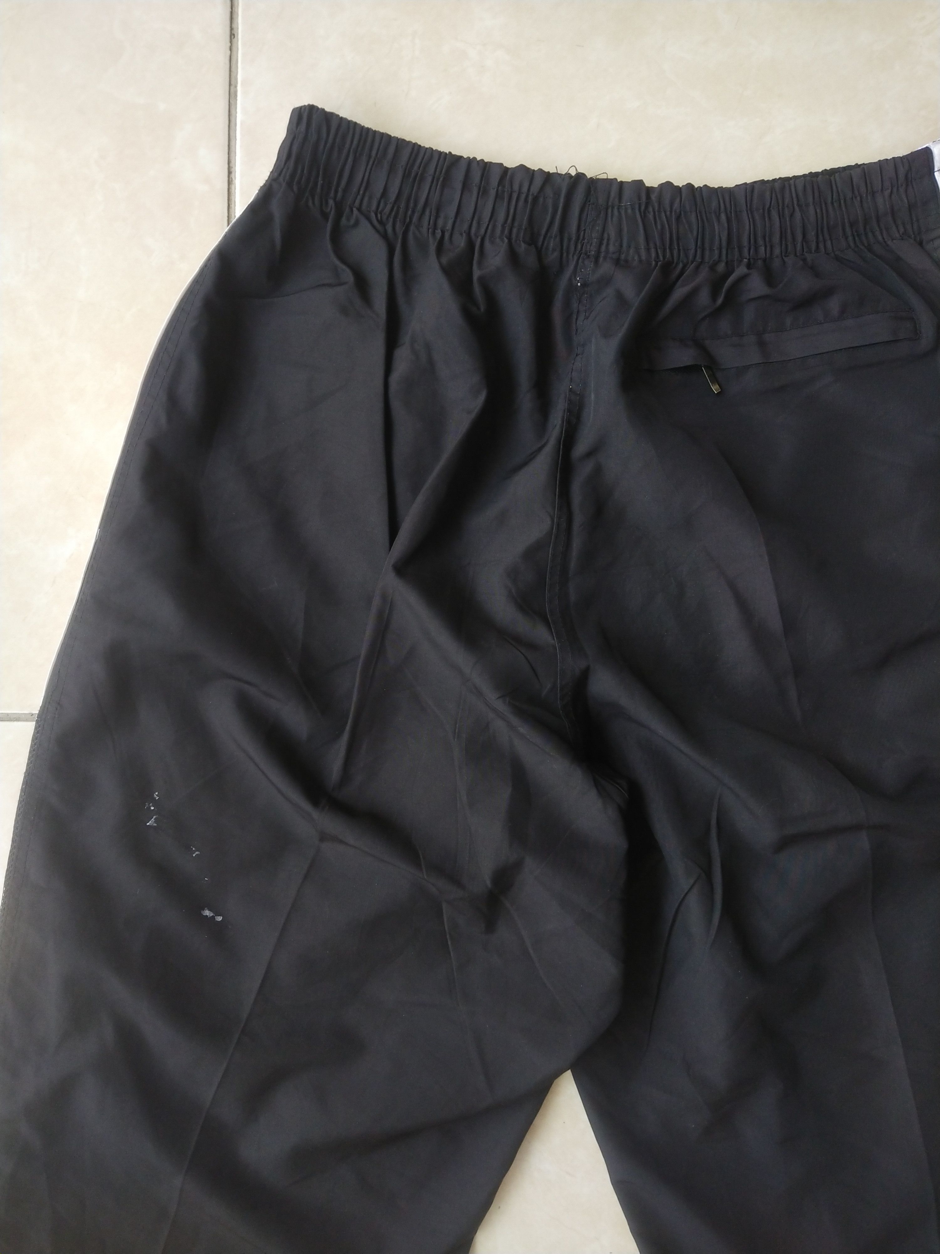 Adidas Adidas Originals Trefoil Nylon Shorts Vintage Descente Size US 34 / EU 50 - 5 Thumbnail
