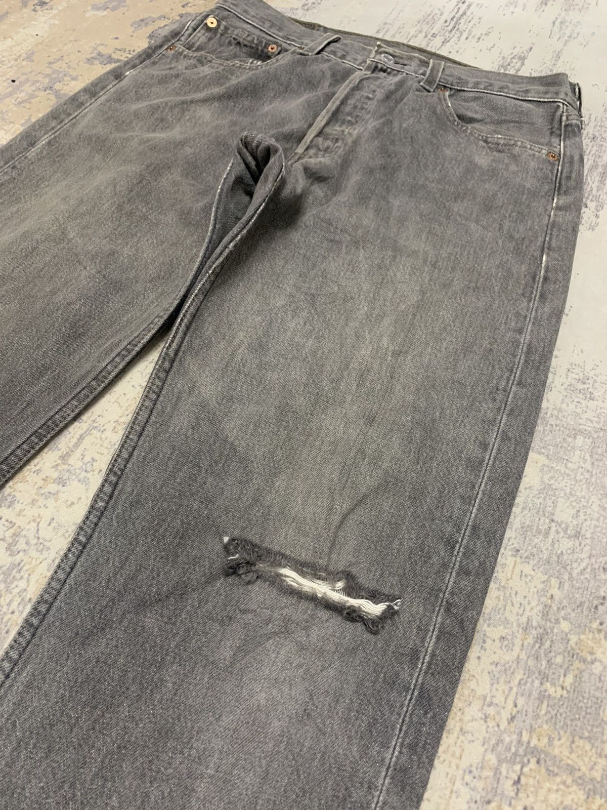 Levi's Vintage Levis 501 Distressed Denim Jeans USA W31x33 Size US 31 - 7 Thumbnail