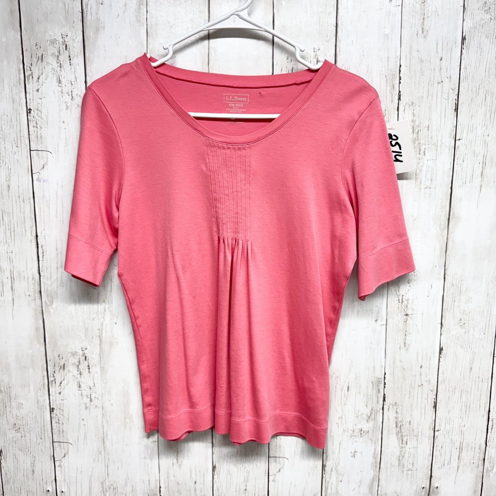 L.L. Bean L.L. Bean Top Size Small Reg Crewneck Short Sleeve Tee Shirt Size S / US 4 / IT 40 - 1 Thumbnail